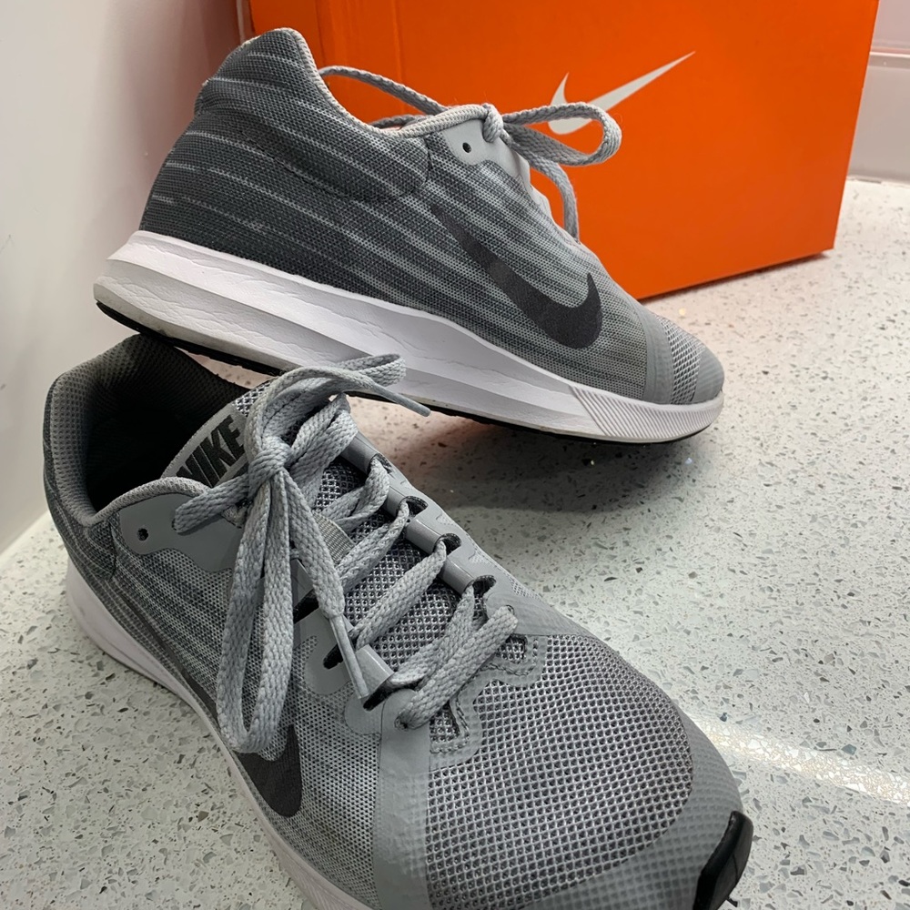 Nike  Downshifter Gray